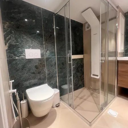 Seaside 2-bedroom In Apartamento Xylokastro