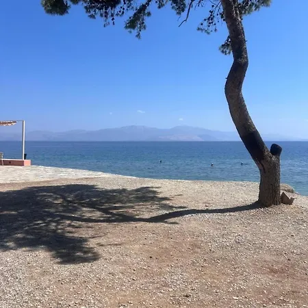 Seaside 2-bedroom In *