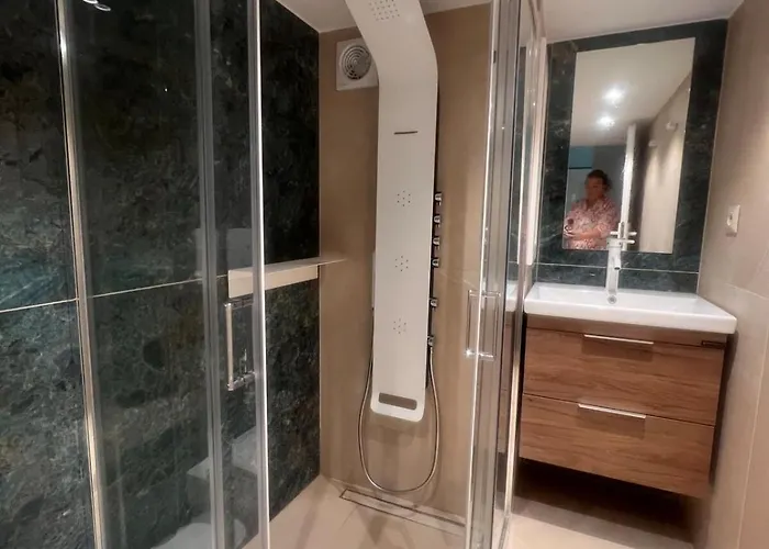 아파트 Seaside 2-bedroom In